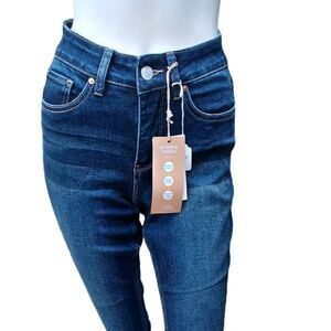 5353...Royalty for me High Rise Jeans Size 4P, W24"  24"Inseam  8 1/2"Rise